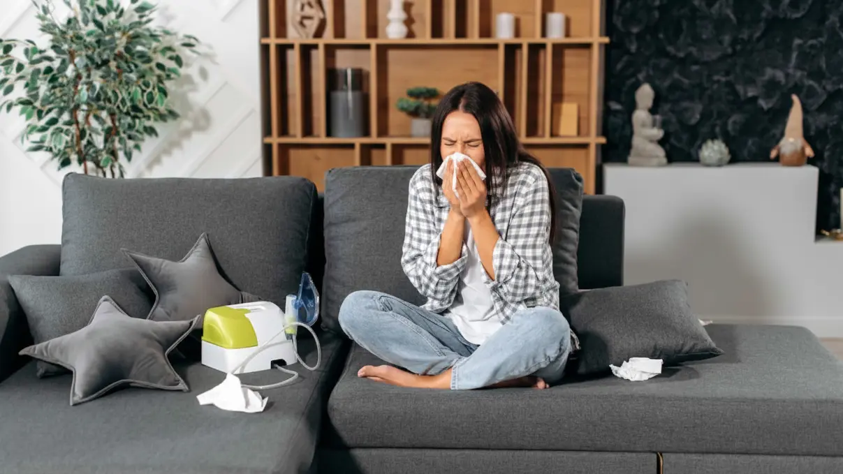 Moho en las paredes: por qué es peligroso y cómo eliminarlo de raíz